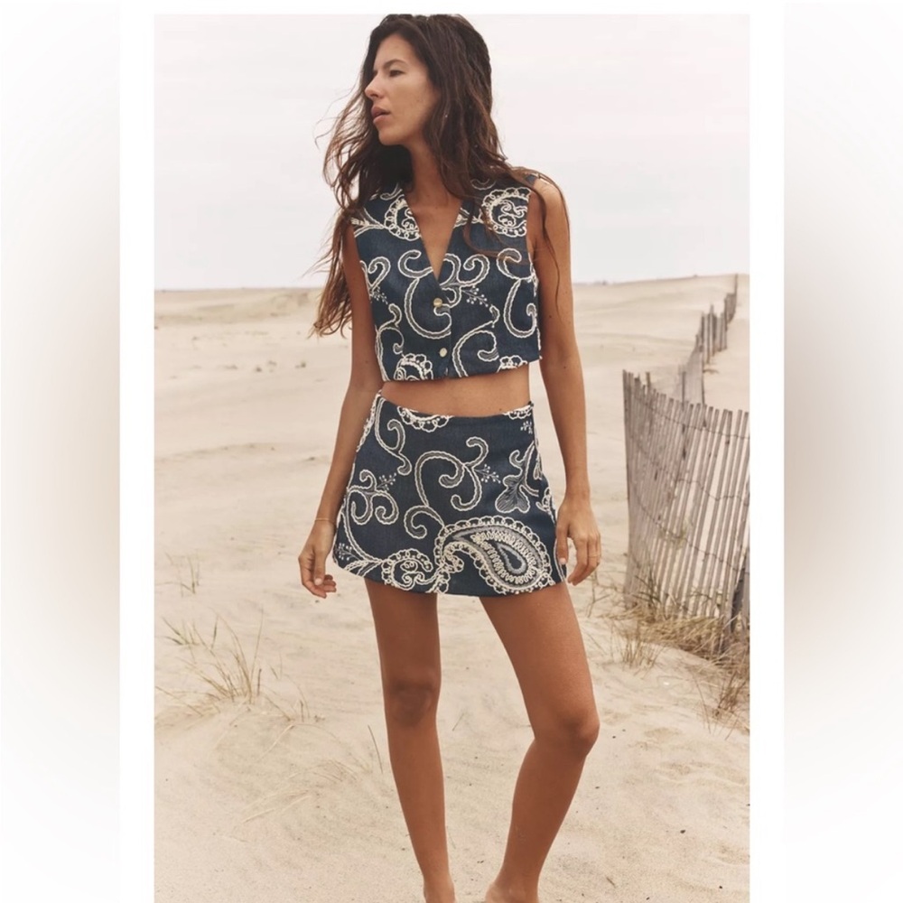 Zara Blue and White Paisley Skirt Set